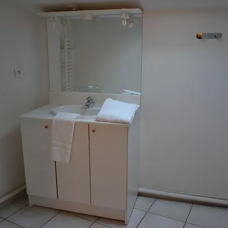 Aparthotel Residhotel Vieux Port 3*