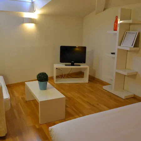 Residhotel Vieux Port 3* Марсель